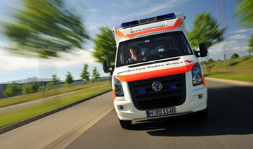 Rettungwagen in voller Fahrt
